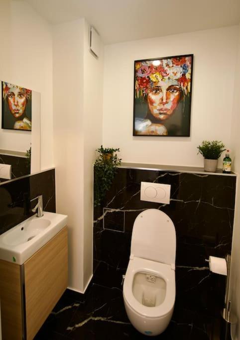 Parisian Style Apartment เมซง-อัลฟอร์ ภายนอก รูปภาพ