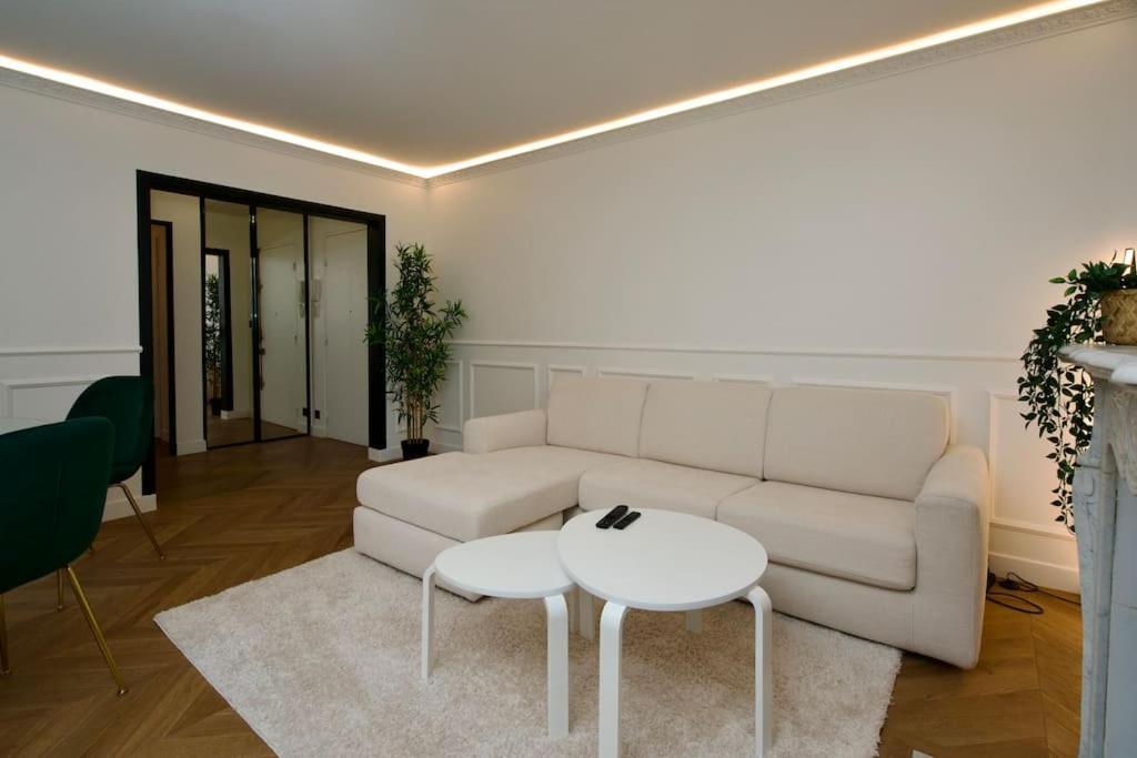 Parisian Style Apartment เมซง-อัลฟอร์ ภายนอก รูปภาพ