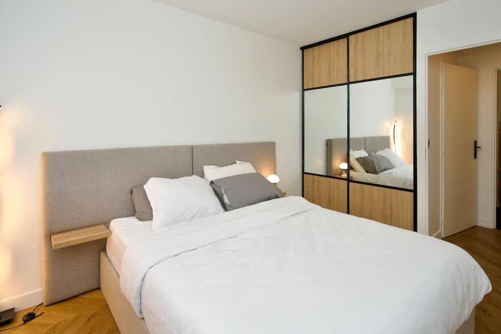 Parisian Style Apartment เมซง-อัลฟอร์ ภายนอก รูปภาพ