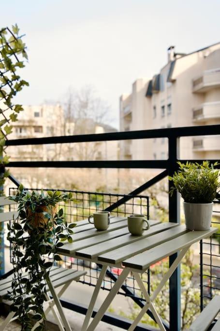 Parisian Style Apartment เมซง-อัลฟอร์ ภายนอก รูปภาพ